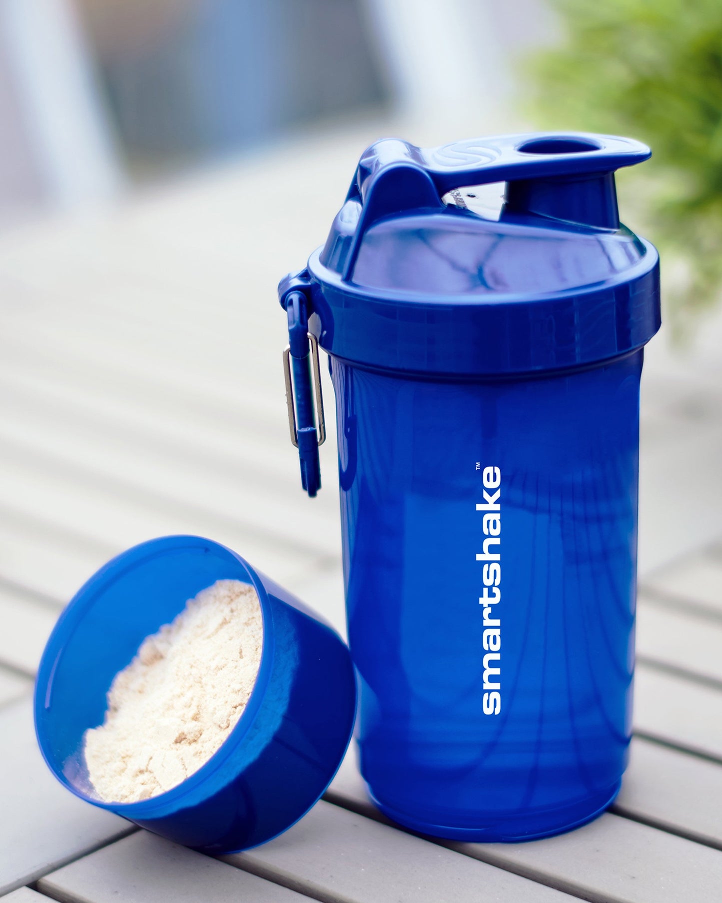 original2go-one-navy-blue-v0 Smartshake_Original2GoONE_Navy_Blue_lifestyle.jpg