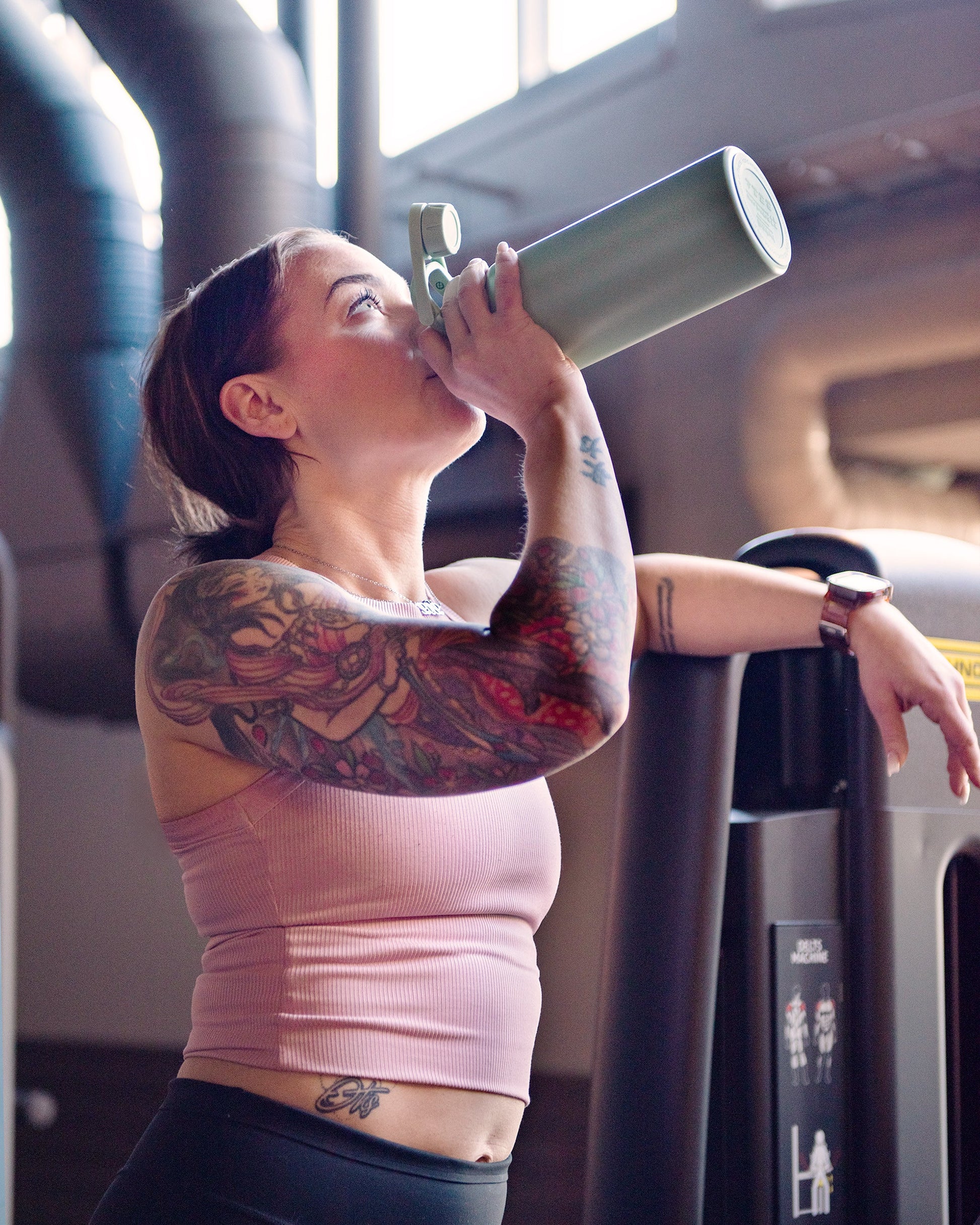 bohtal-insulated-sports-bottle-green-c5 Bohtal_Insulated_Sports_Bottle_Green_lifestyle.jpg
