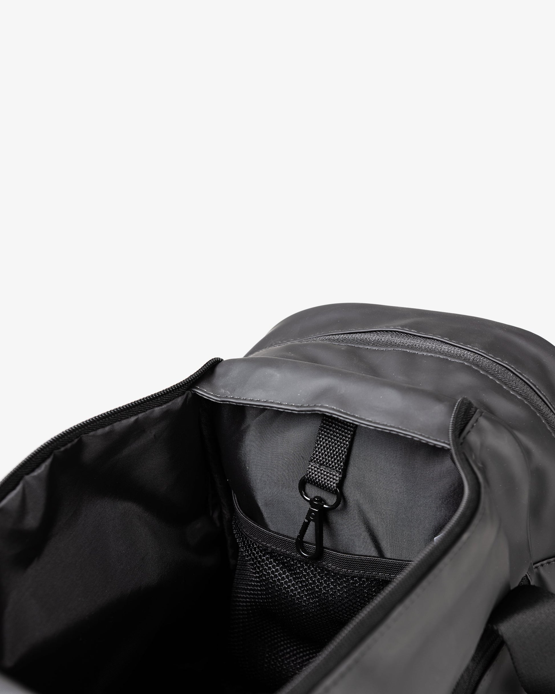 gym-bag-black-p2 Smartshake_GymBag_Black_detail.jpg