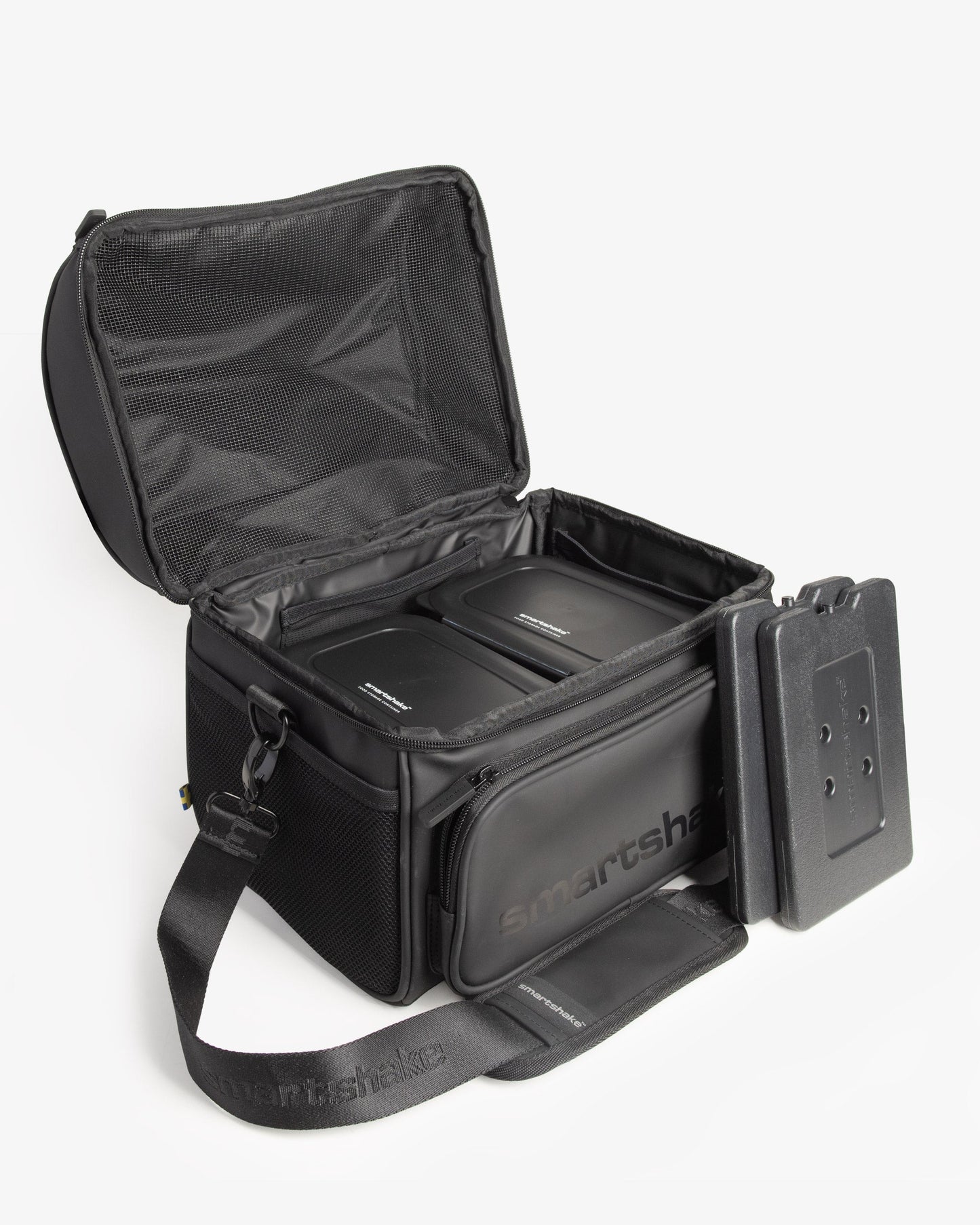 meal-prep-bag-black-with-4-food-containers-and-2-ice-packs-z5 Smartshake_Meal_Prep_Bag_Black_open.jpg