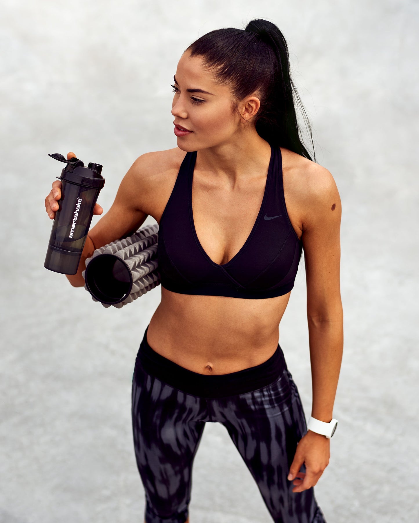 slim-black-d2 Smartshake_Slim_black_lifestyle.jpg