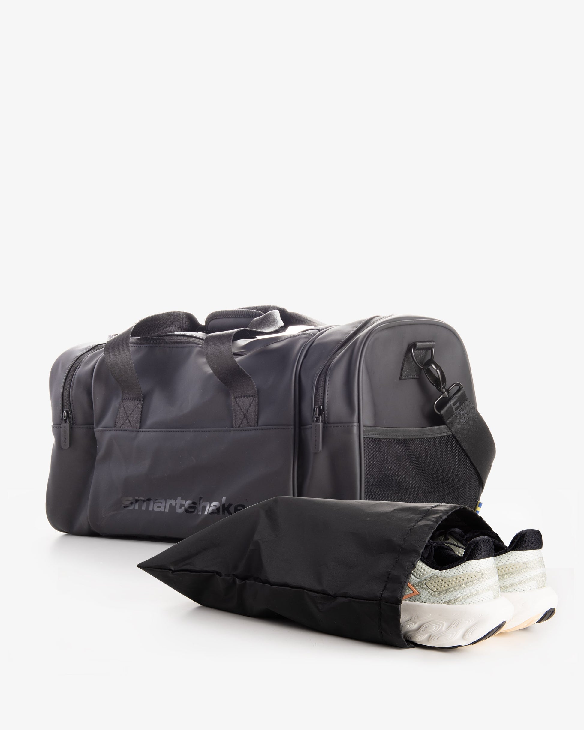 gym-bag-black-p2 Smartshake_gym_bag_Black_unassamled_24a00c8d-f290-45f6-bb42-151f345784ff.jpg